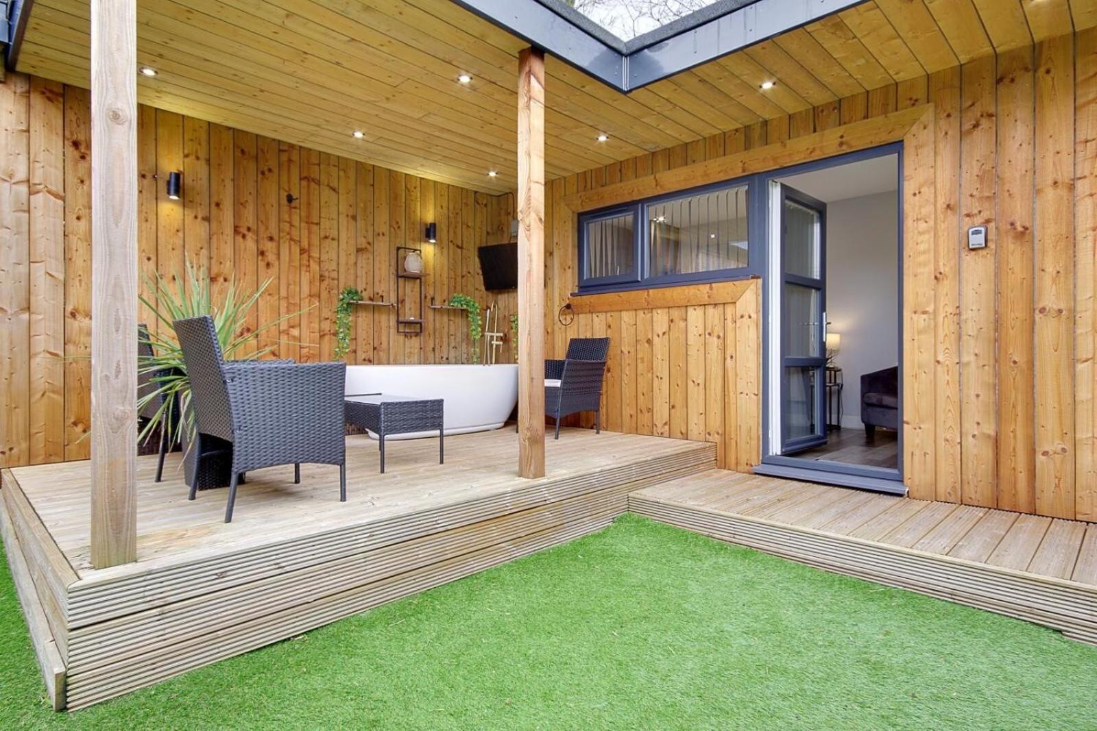 Little Paddock Villa Ringwood Room photo